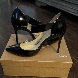 Chic Black Patent Leather Heels size 41